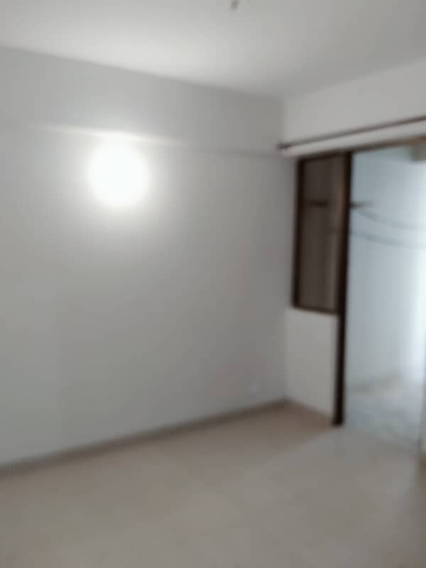 2 bad lounge flat for rent with maintenance 3