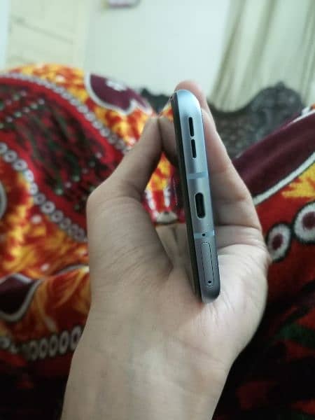 OnePlus 9r 8/128 2