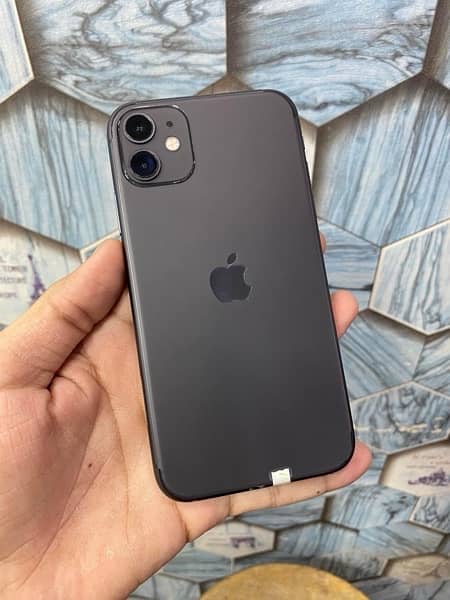 iPhone 11 non pta 64 gb with original charger 0