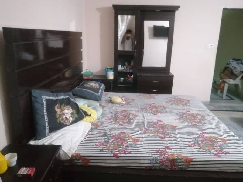 king size bed dressing and side tables for sell 1