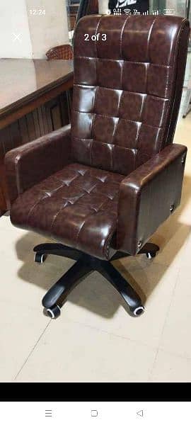 Amazing office Boss revolving chair at wholesale price 1