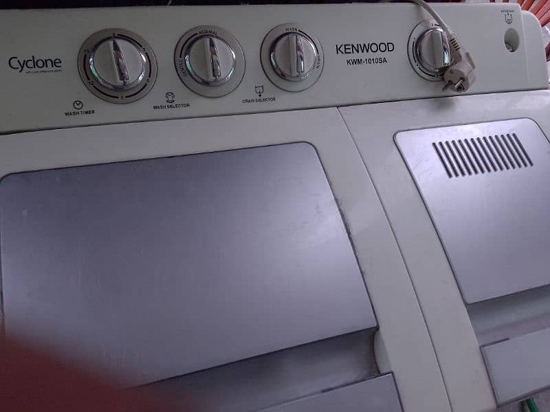 Kenwood washing machine just like new 1