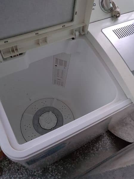 Kenwood washing machine just like new 4