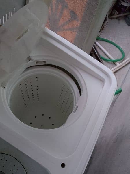 Kenwood washing machine just like new 5