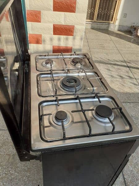 Five barnal  stove  good condition 3