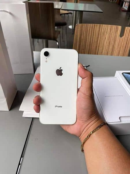 iPhone 11 128 GB memory PTA approved 0337/6348/442 1