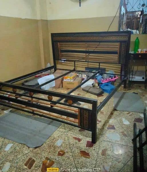 iron bed king size in lalukhet plz read add detail 03112332537 2