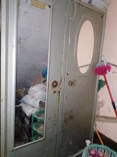 u/s double door Almari Closet Iron bohat hi mazboot order p bnwae thi