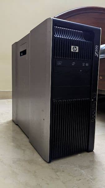 HP Z800 4