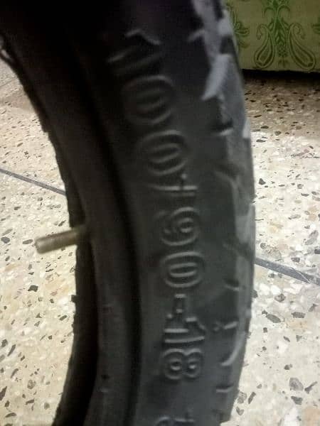 100-90-18 tyre for sale 1