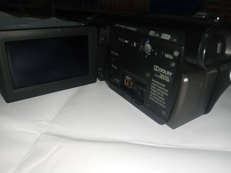 Panasonic HDC-HS100 Full-High Definition Camcorder 2