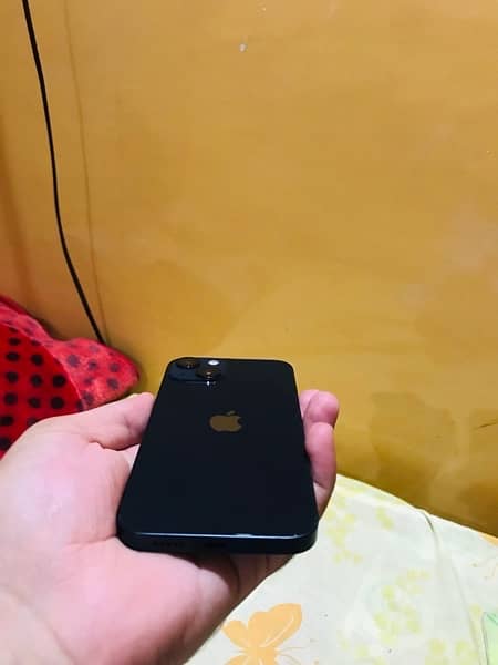 iPhone 13 what’s app on 03333927228 3