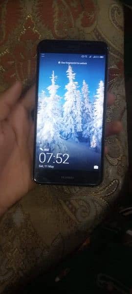 huawei phone v good condition 2