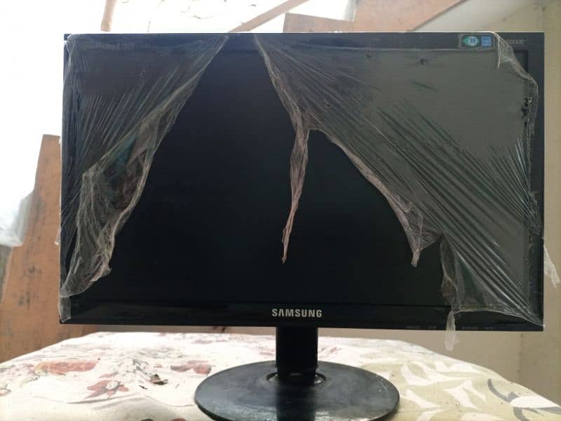 Samsung lcd gud condition 0