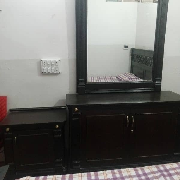 wooden bed with dressing table and side tables 2