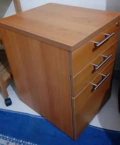 03088806151 (Imported Interwood chester for sale with 3 drawers) 11000