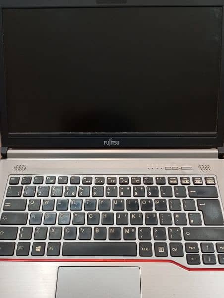 Fujitsu Lifebook E Series 0