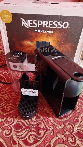 Coffee Machine (NESPRESSO) ESSENZA MINI 0