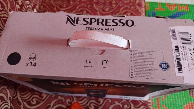 Coffee Machine (NESPRESSO) ESSENZA MINI 2