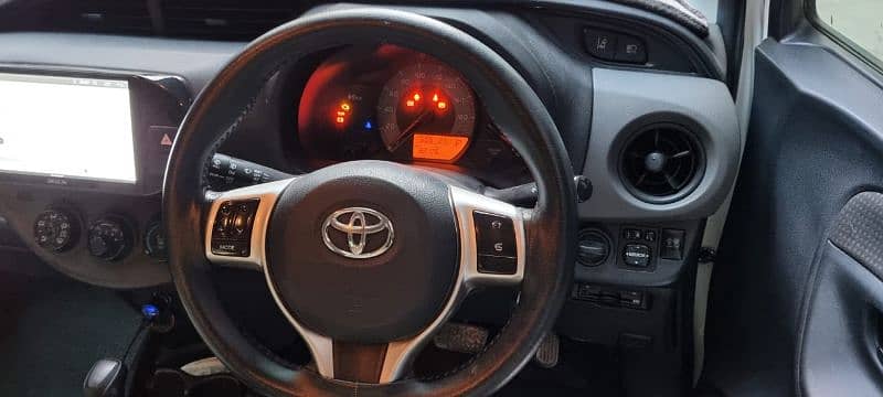 Toyota Vitz 2016/2020. 4