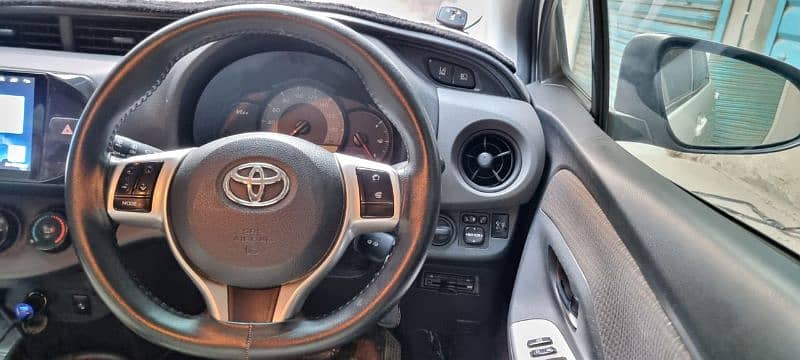 Toyota Vitz 2016/2020. 6