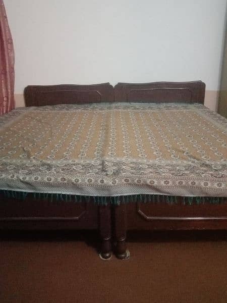 Bed set with new  mattress 0