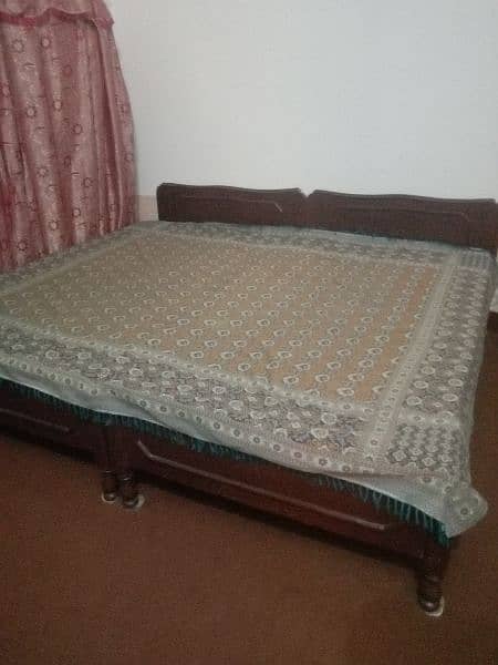 Bed set with new  mattress 1