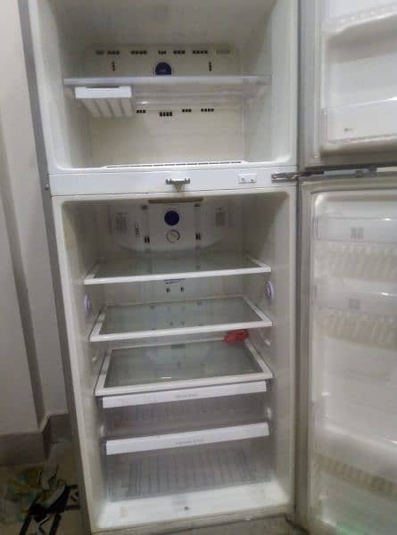 Samsung fridge 7 by 10 condition 0