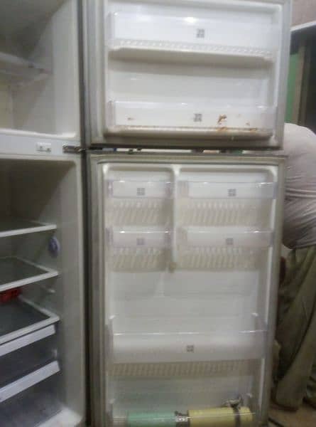 Samsung fridge 7 by 10 condition 2