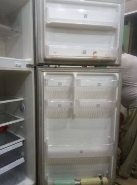 Samsung fridge 7 by 10 condition 3