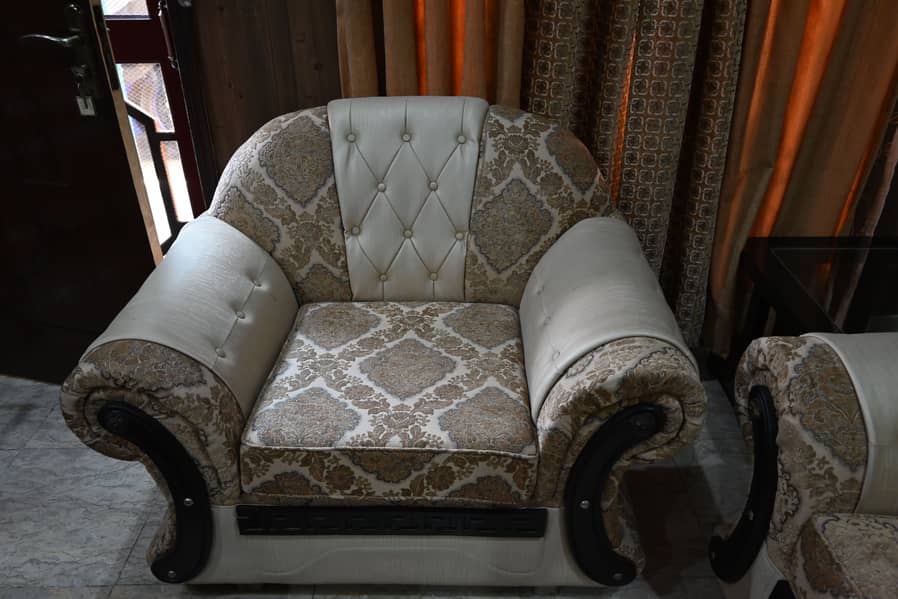 Cream Color Sofa Set for Sale, Purchased 2-3 Years Ago, Good Condition 2