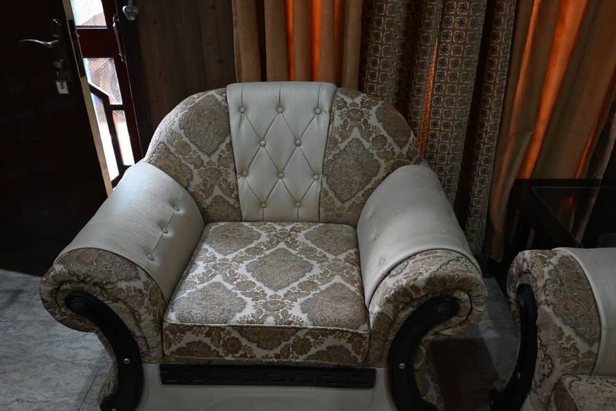 Cream Color Sofa Set for Sale, Purchased 2-3 Years Ago, Good Condition 5