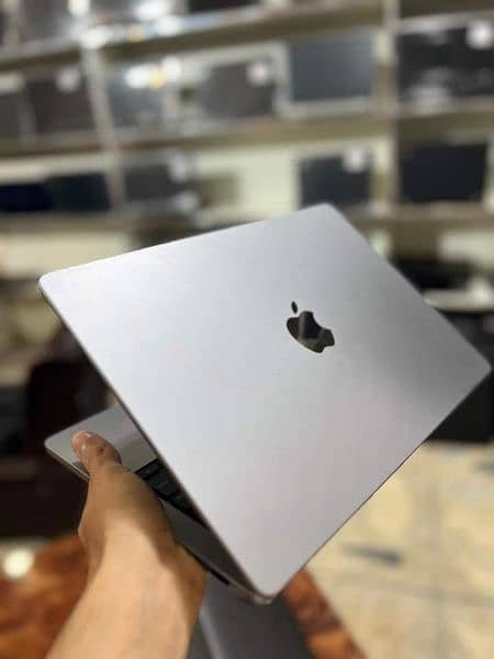 MACBOOK PRO 2021 { 16 inch} M1 Chip{Space gray} 7