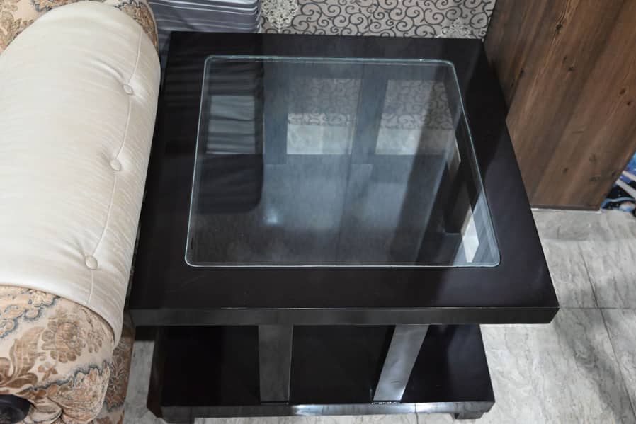 Corner Table and Center Table (2 Side Table and One Center Table) 0