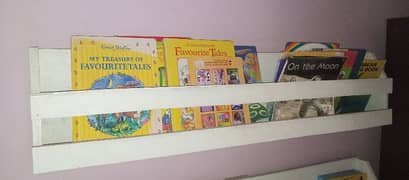 book shelf fot kids room