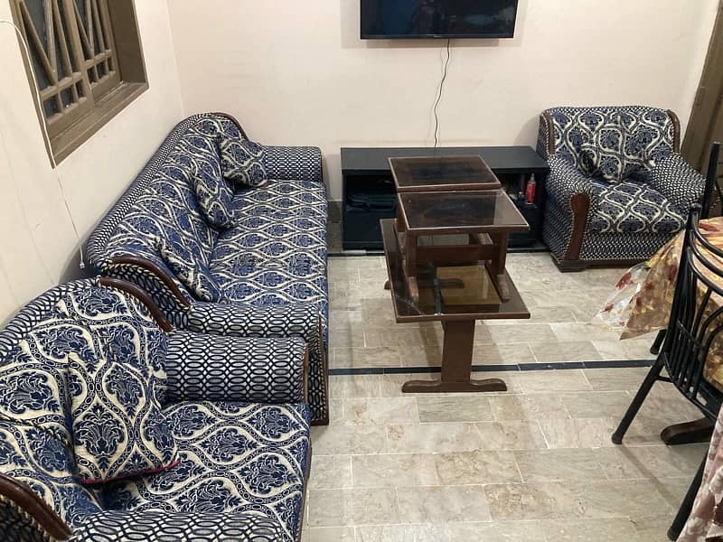 5 seater sofa with corner and centre table  Num: 3308532780 WhatsApp 2