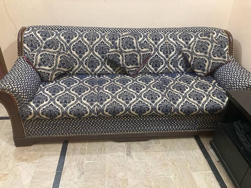 5 seater sofa with corner and centre table  Num: 3308532780 WhatsApp 3