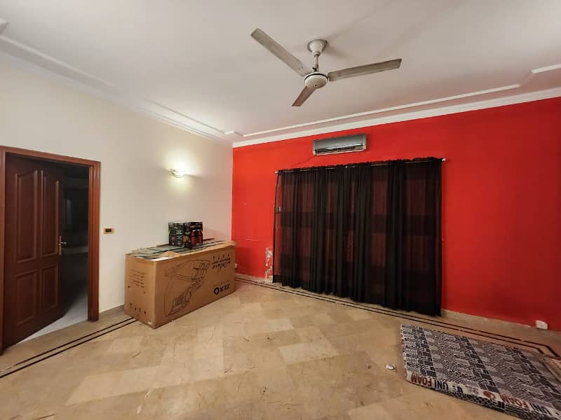 1kanal Beautiful Good House For Sale dha Phase 1 18