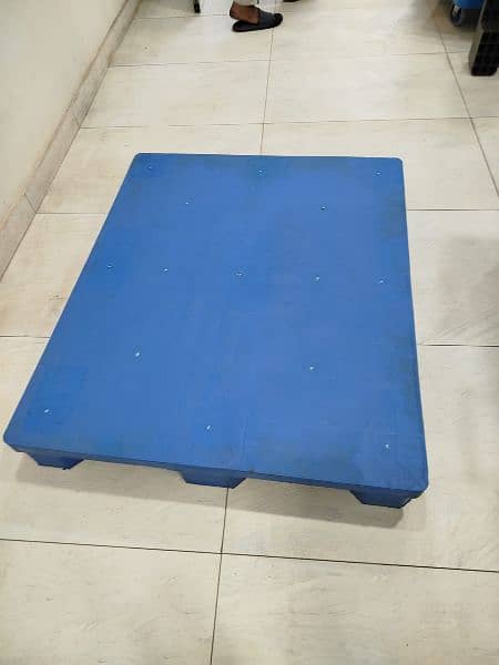 New & Used Pallets For Sale - Plastic Pallets - Mart Buckets Sale 6