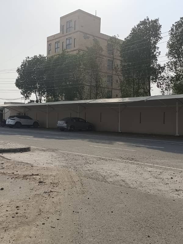 20 MARLA PLOT 150ft Road AVAILABLE IN BLOCK D BEST OPPORTUNITY FOR HIGH RISE BUILDING APARTMENTS OR FOR OFFICES PURPOSE IN LDA AVENUE 1 SOCIETY 18