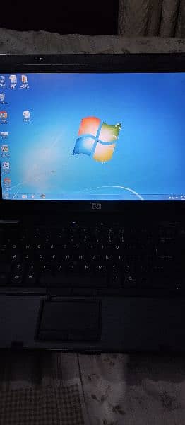 laptop neat and clean core(TM)2 1.66 ghertz with 2gb ram 200 GB hard 5
