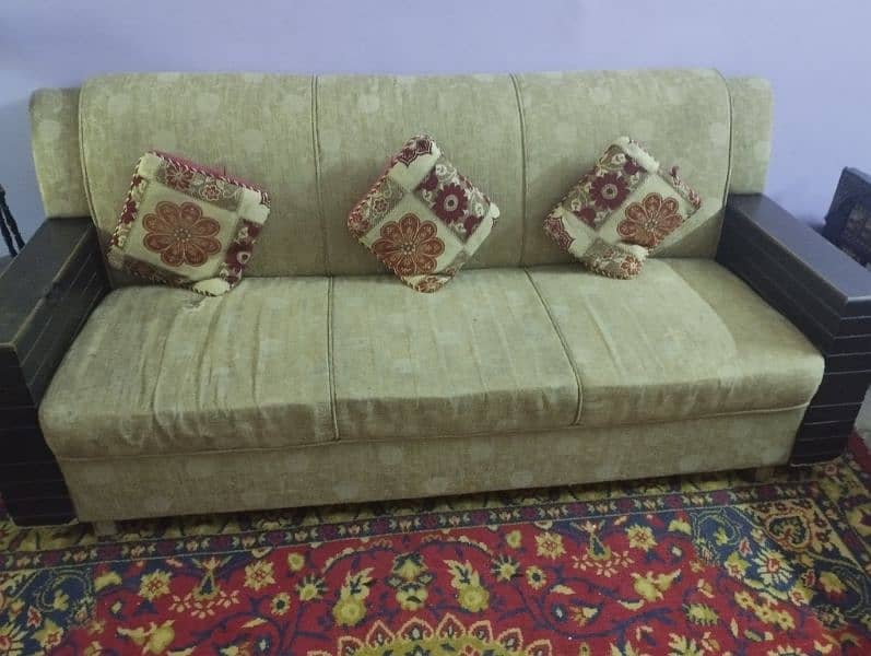 Five seater Sofa for Sale 0