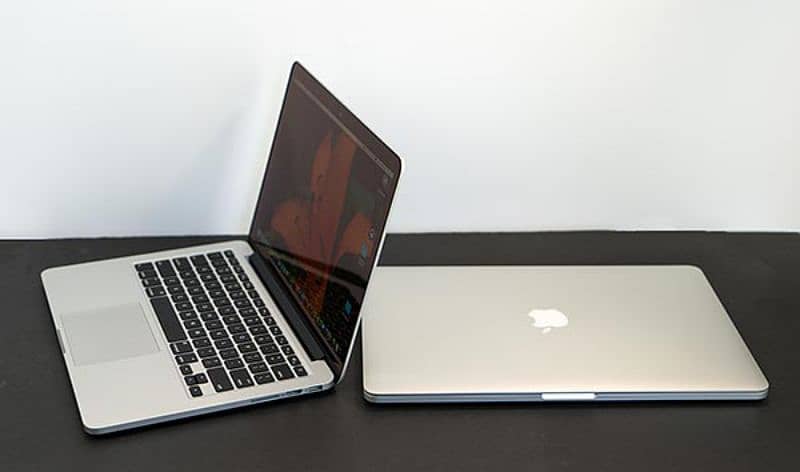 MacBook Pro 1