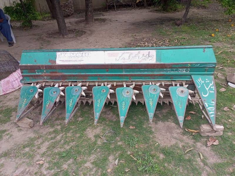 Wheat cutter model 2011 Working good condition with all parts 1