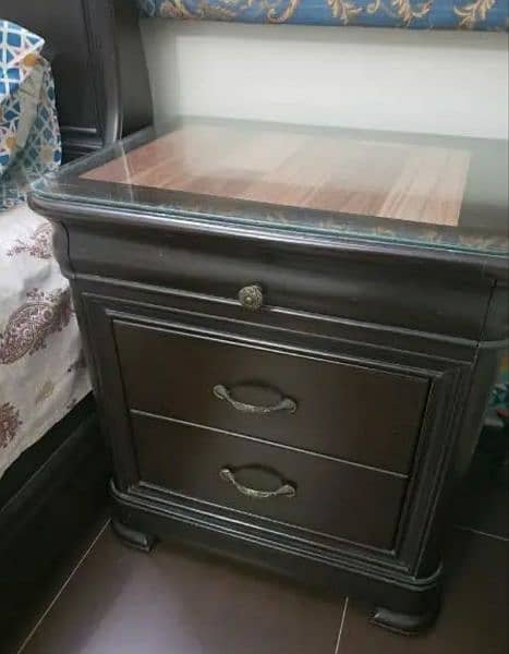 King size bed with 2 side tables , 1 dressing table and stool and 1