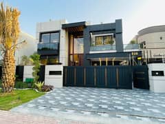 1 KANAL DESIGNER HOUSE FOR SALE IN JASMINE BLOCK SECTOR C BAHRIA TOWN LAHORE