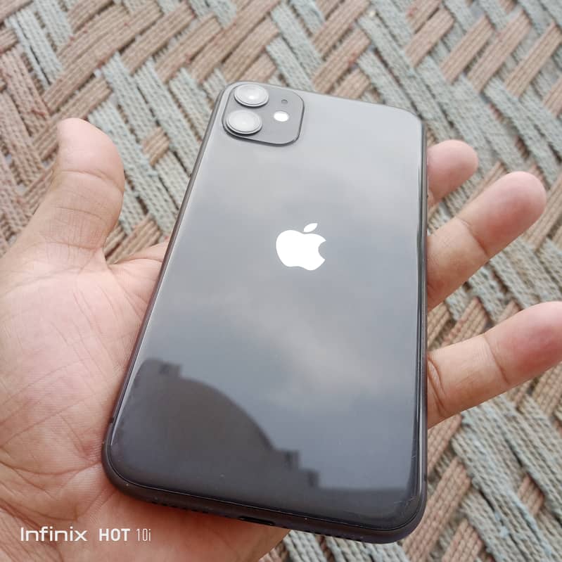 Iphone 11 PTA approved 128GB Black colour 2