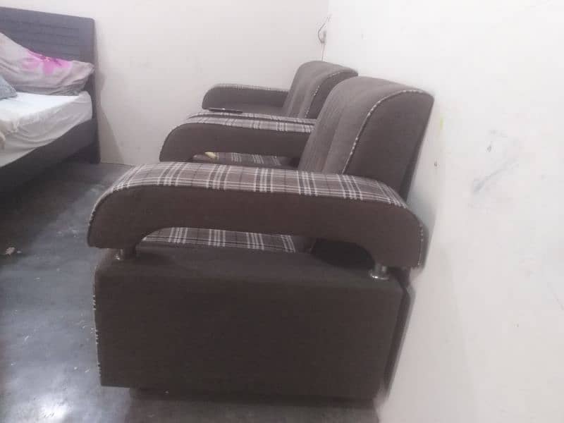 7 Seven seater sofa set in good condition 4