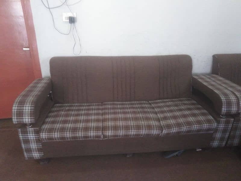 7 Seven seater sofa set in good condition 7