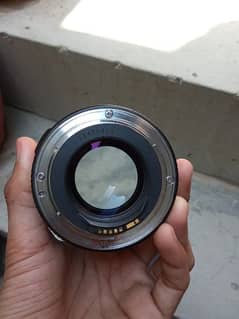85 mm Canon 1.8 0